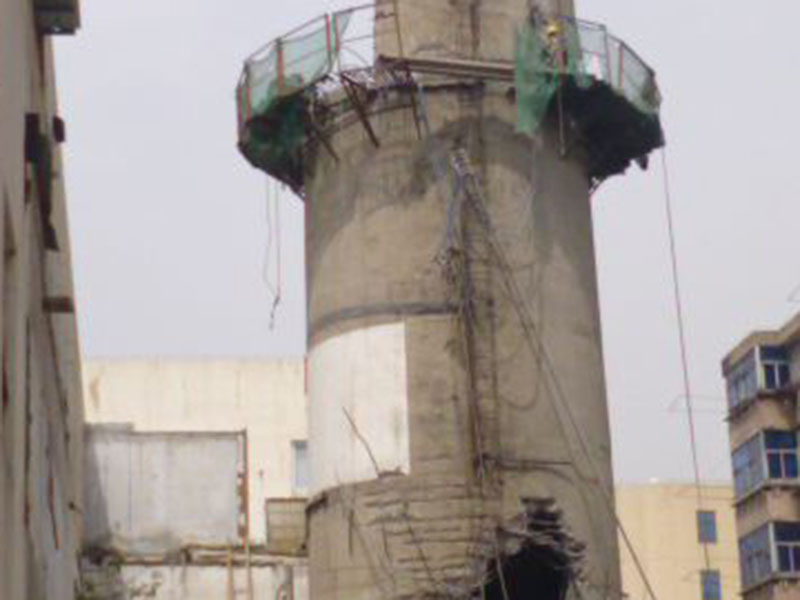 水泥烟囱拆除