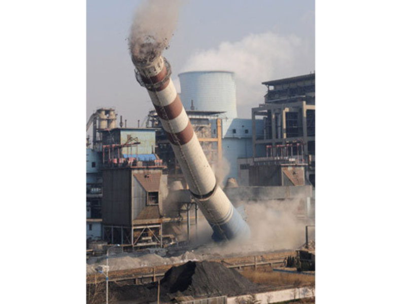 水泥烟囱拆除